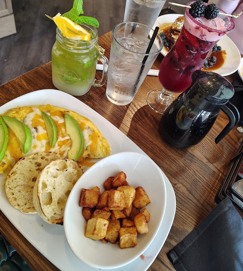 Another Broken Egg Cafe photo 2